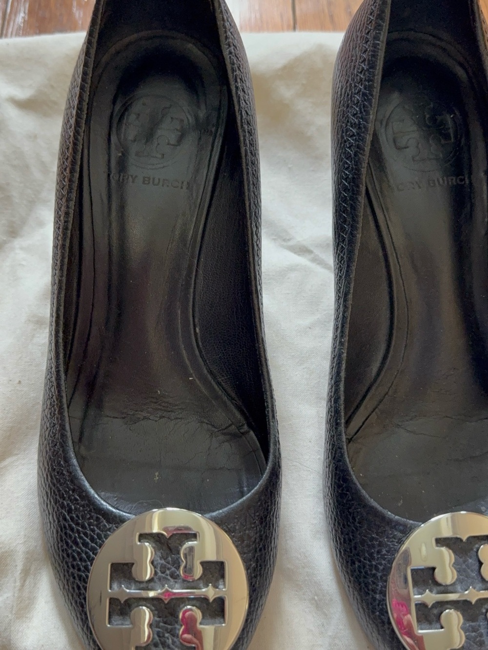 Tory Burch Black round toes leather pumps/ wedges - Picture 2 of 6